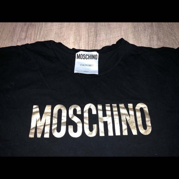Men’s Moschino black T-shirt with gold writing